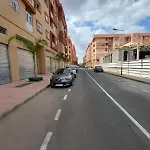 Modern Family Apartment Near Airport